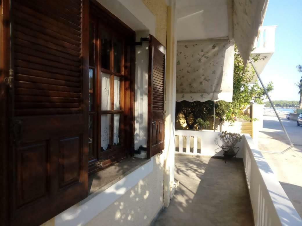 artística Vila Ermioni Exterior foto